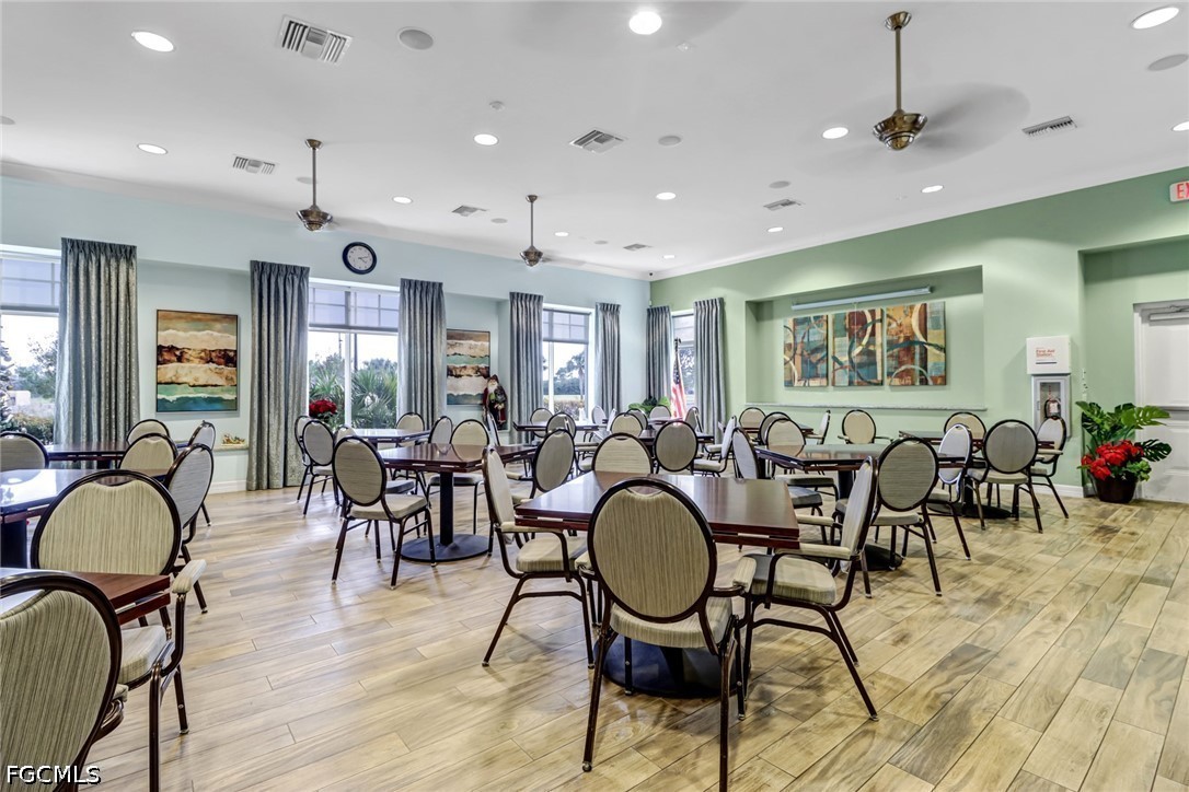 DiningArea