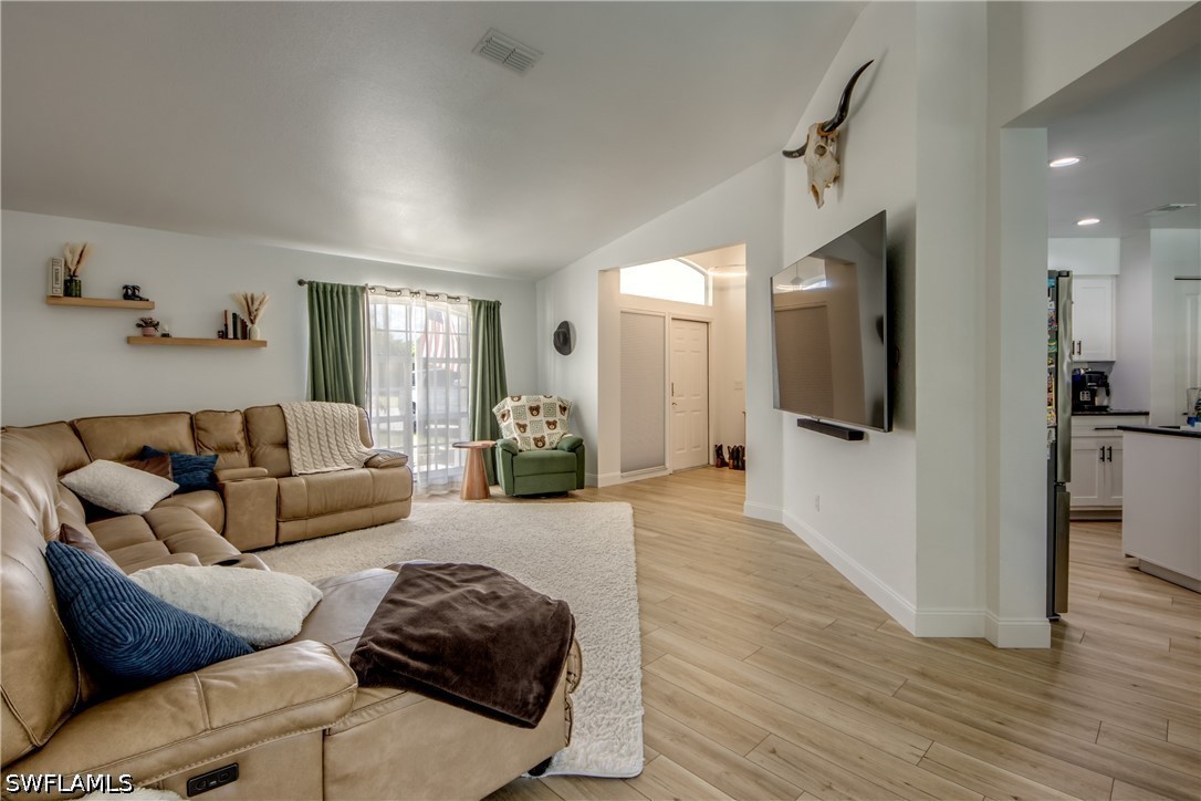 9910 Laketree, Fort Myers, FL 33967