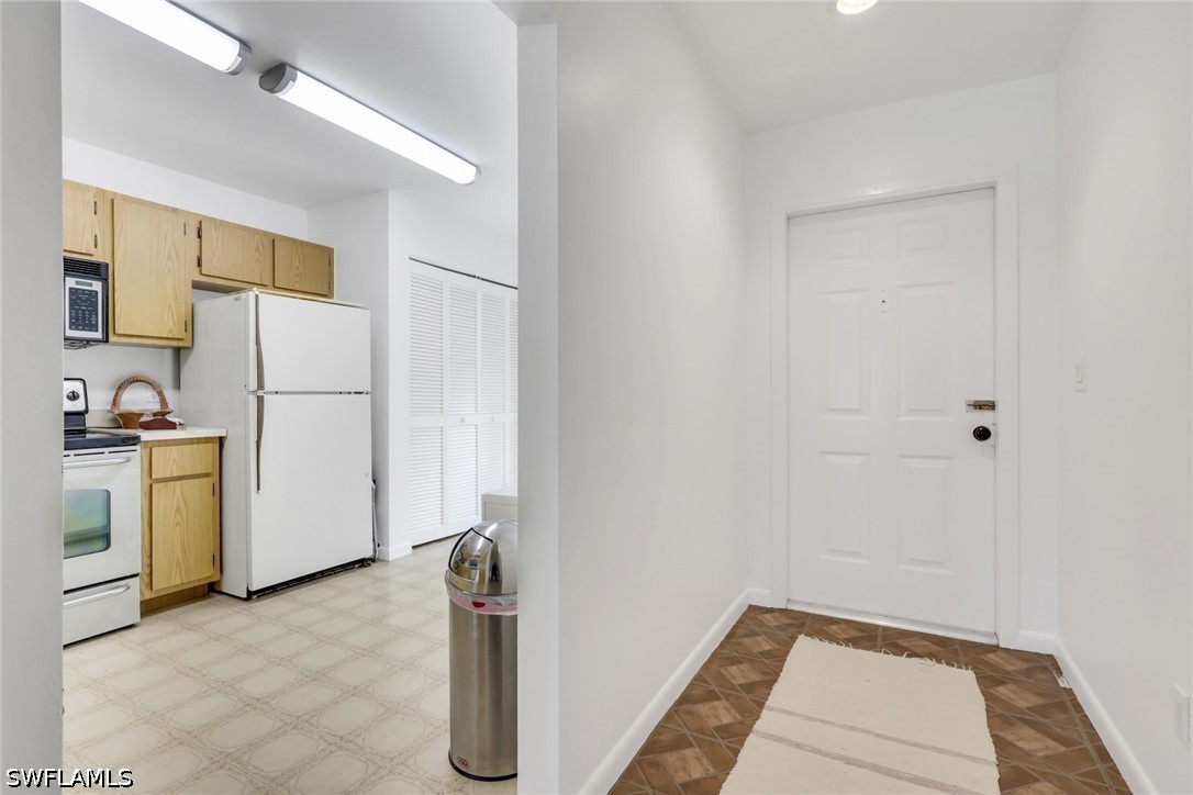 15456 Admiralty Unit 10, North Fort Myers, FL 33917