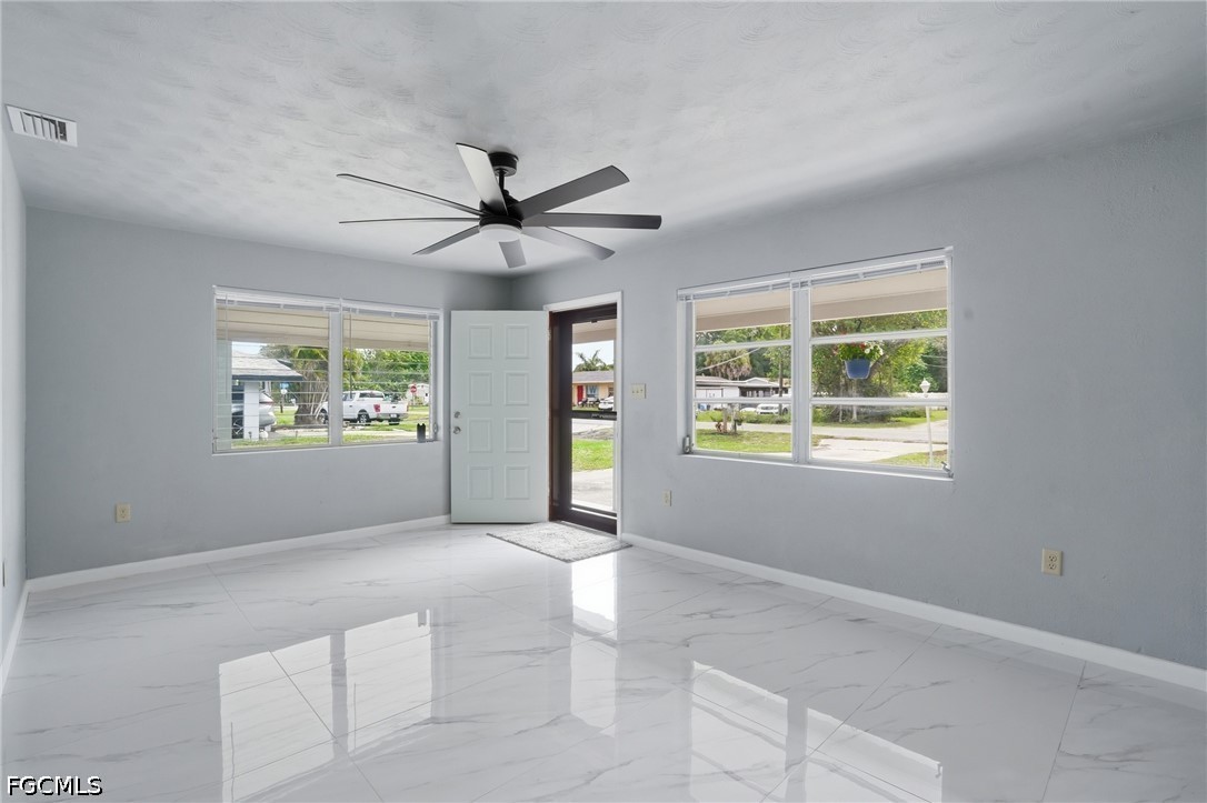 372 Altamont, Fort Myers, FL 33905