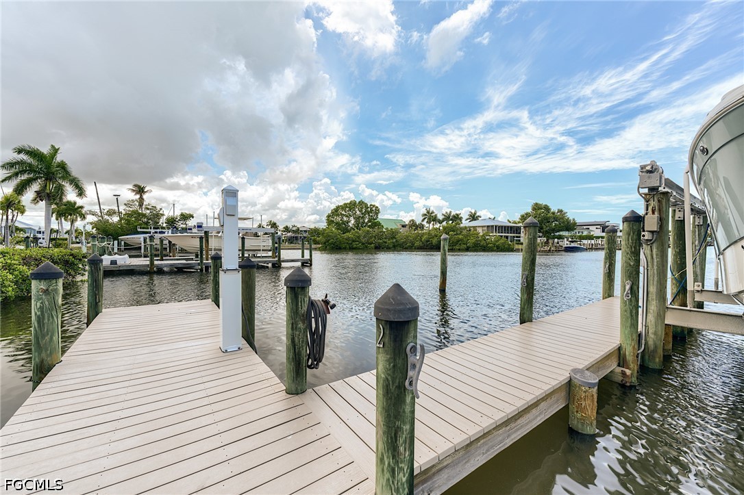 Dock