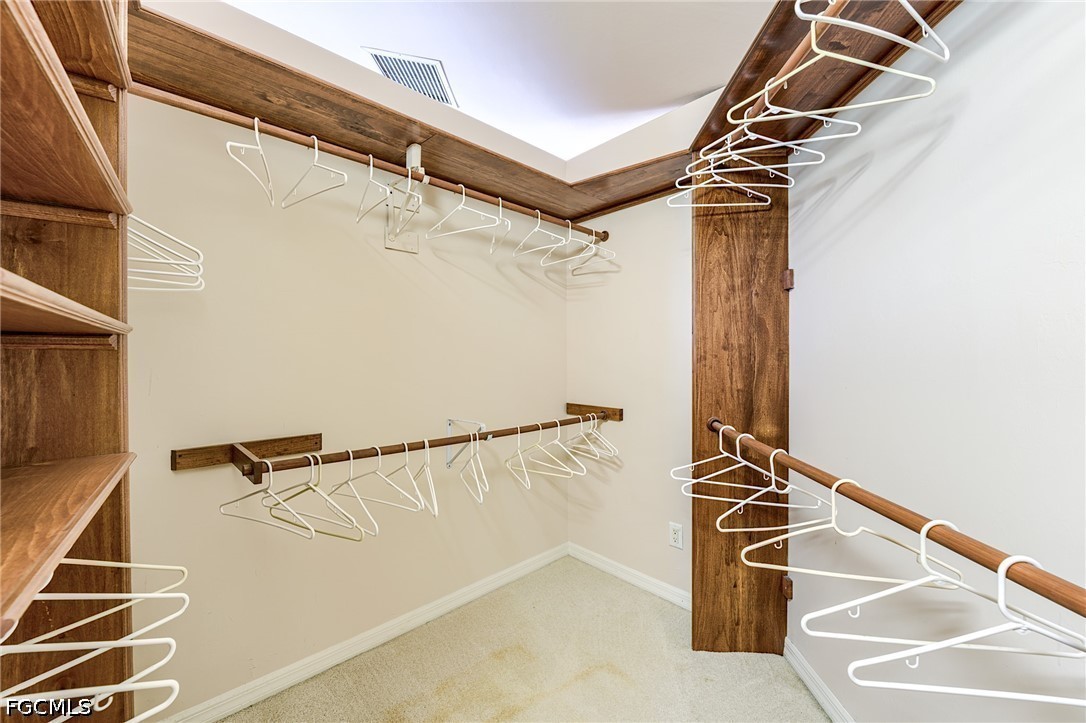 WalkInClosets