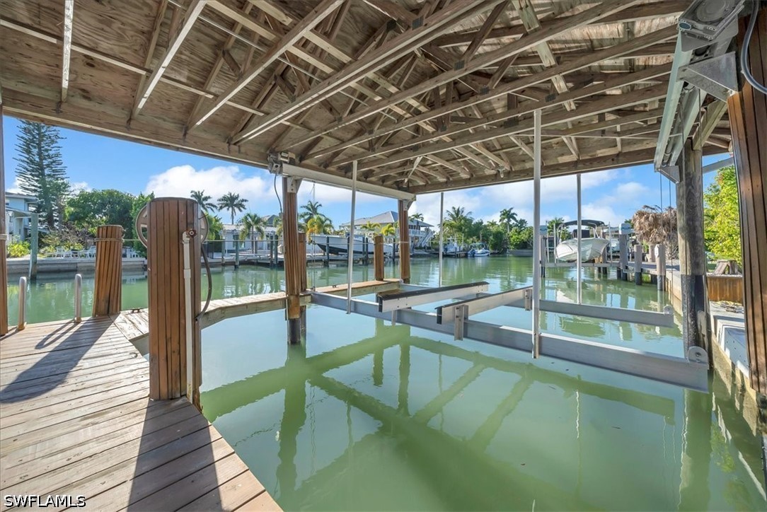 Dock