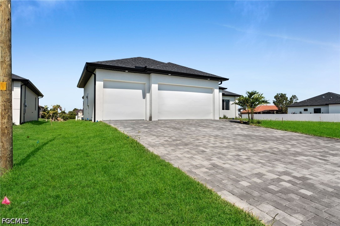 2720 41st, Cape Coral, FL 33993