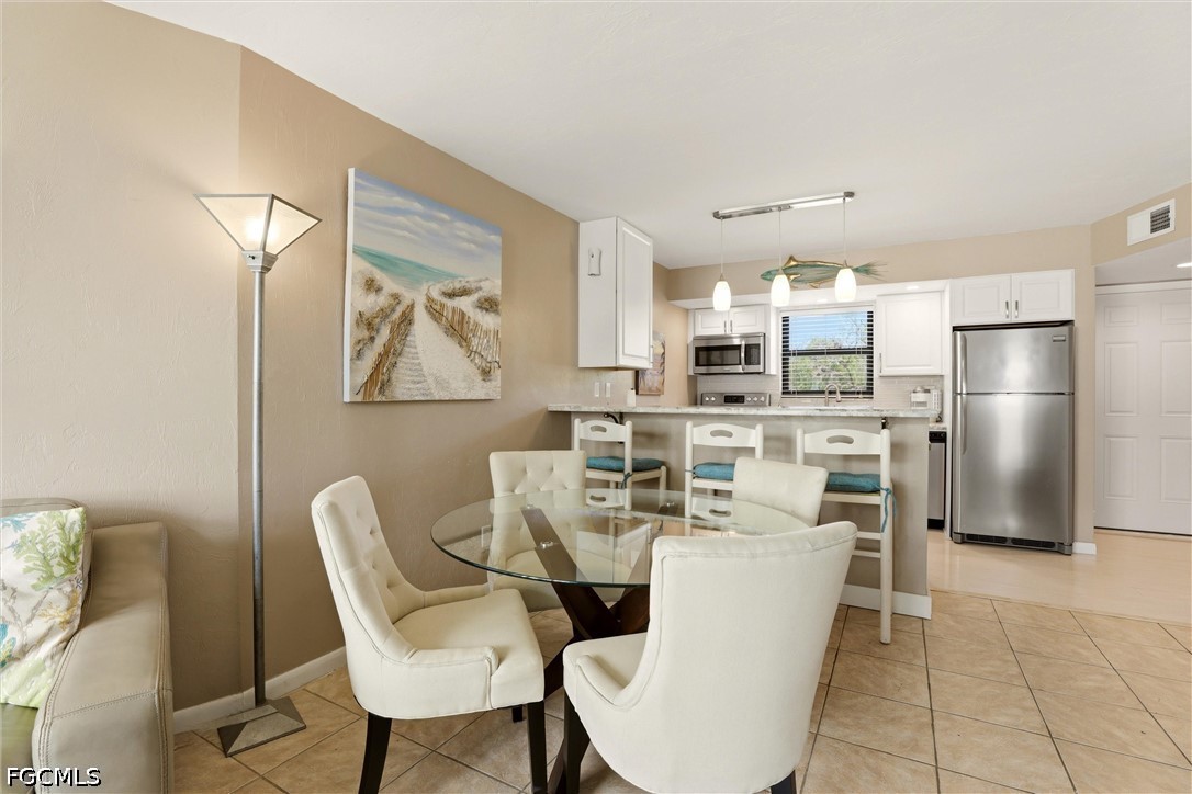 DiningArea