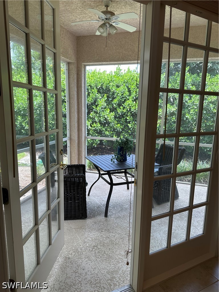 157 Colonade Unit 1002, Naples, FL 34103