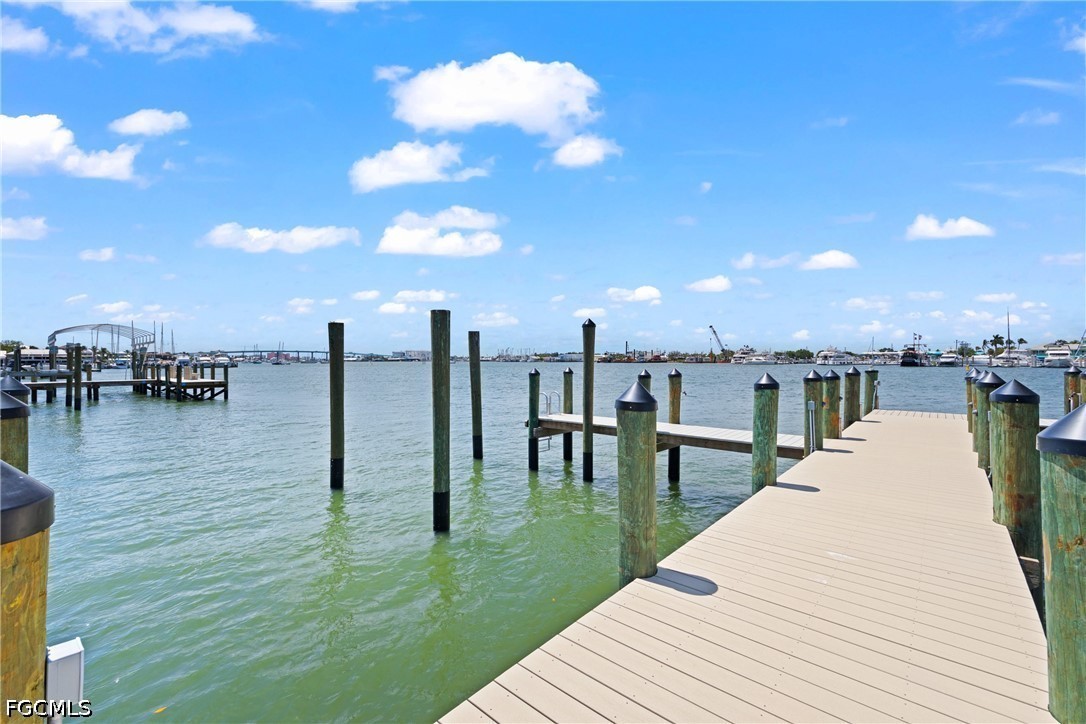Dock