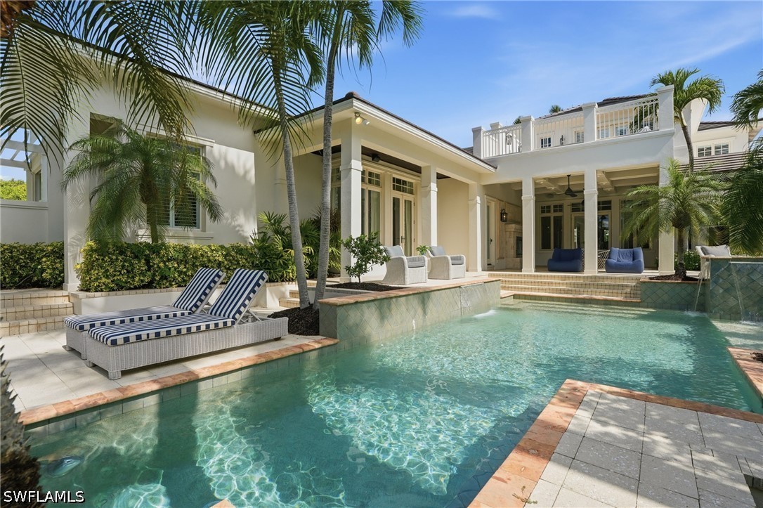 160 16th, Naples, FL 34102