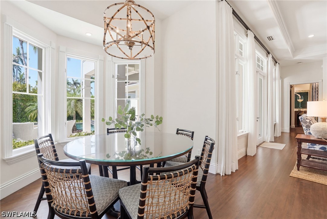 DiningArea