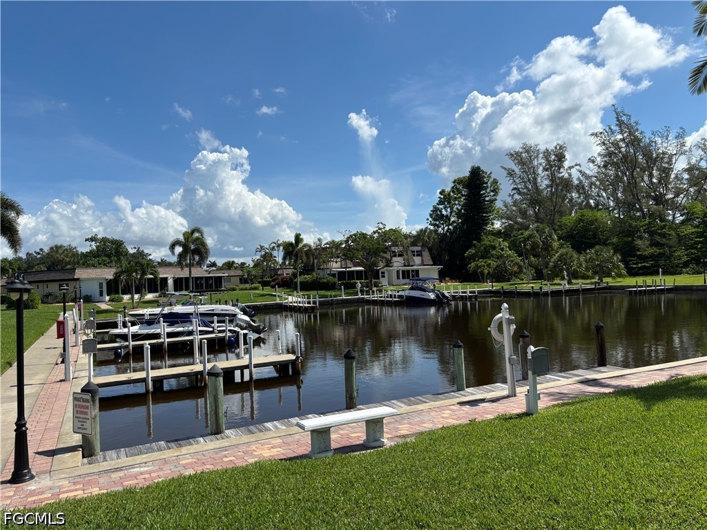 Dock