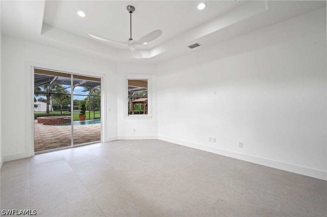 440 20th, Naples, FL 34120