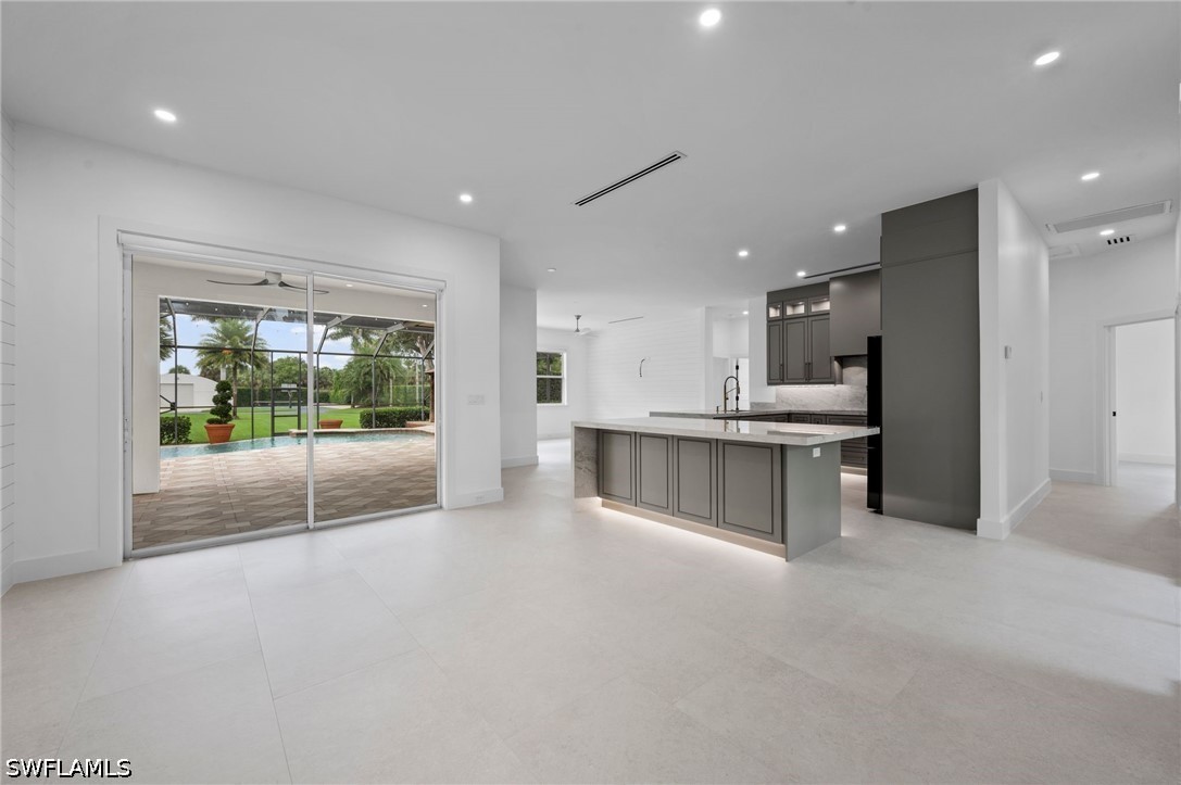 440 20th, Naples, FL 34120