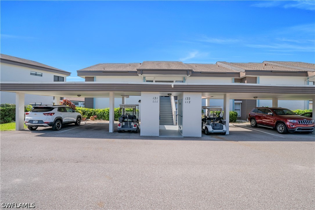 5790 Trailwinds Unit 111, Fort Myers, FL 33907