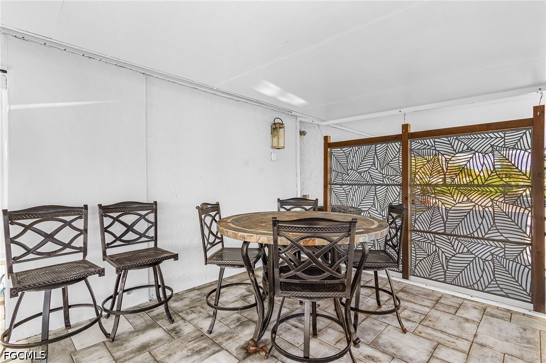 DiningArea