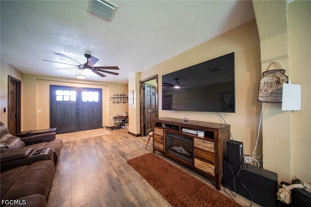 LivingRoom