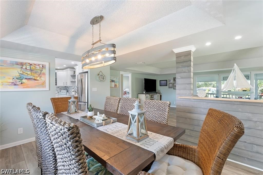 DiningArea