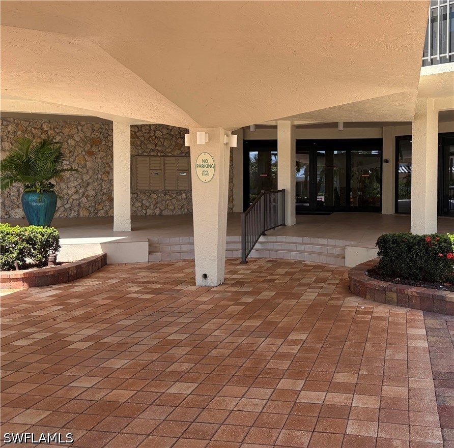 3399 Gulf Shore Unit 109, Naples, FL 34103