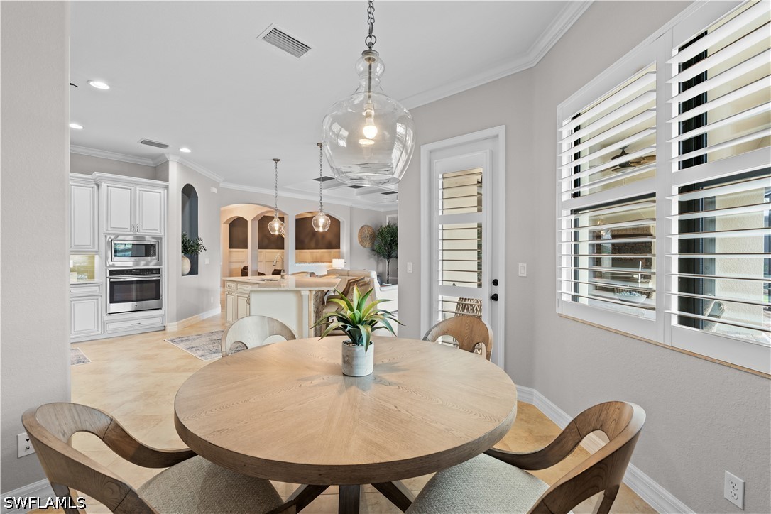 9352 Vercelli, Naples, FL 34113