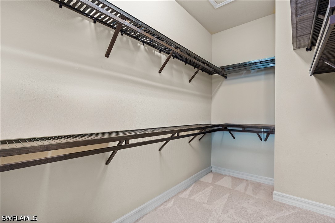 9352 Vercelli, Naples, FL 34113