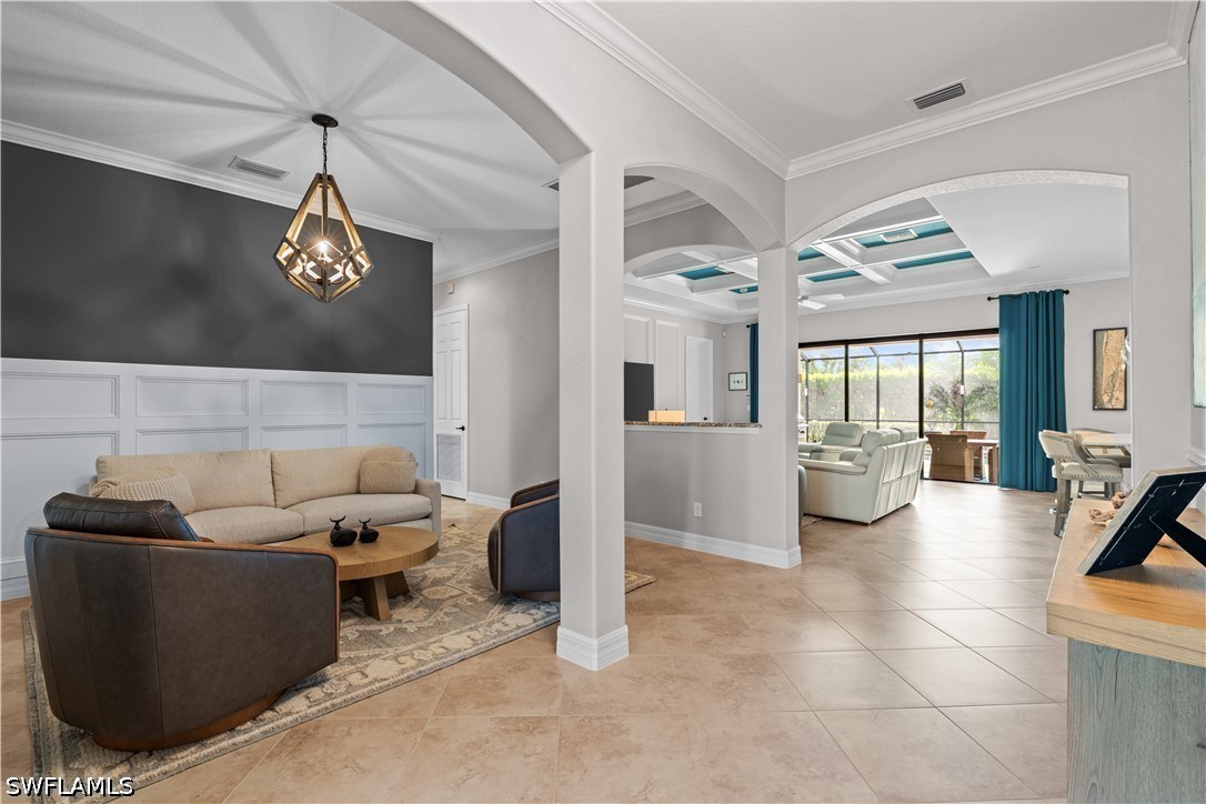 9352 Vercelli, Naples, FL 34113