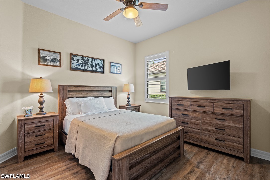 9352 Vercelli, Naples, FL 34113