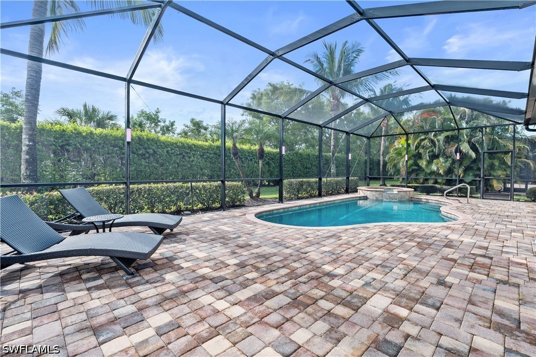9352 Vercelli, Naples, FL 34113