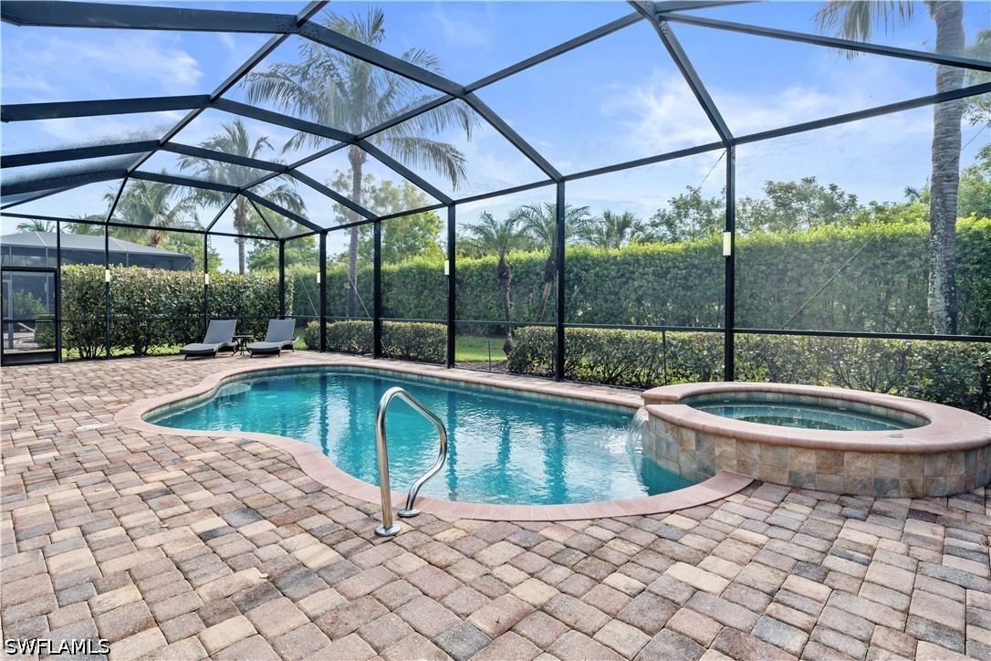 9352 Vercelli, Naples, FL 34113