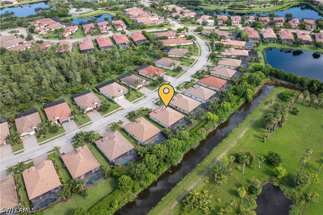 9352 Vercelli, Naples, FL 34113