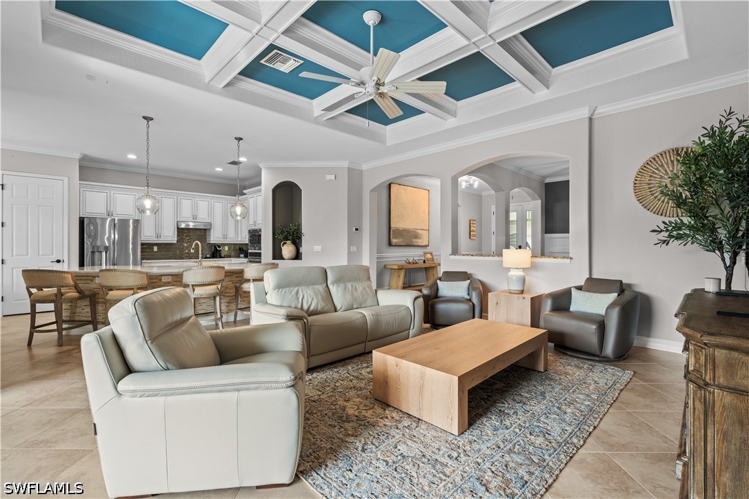 9352 Vercelli, Naples, FL 34113