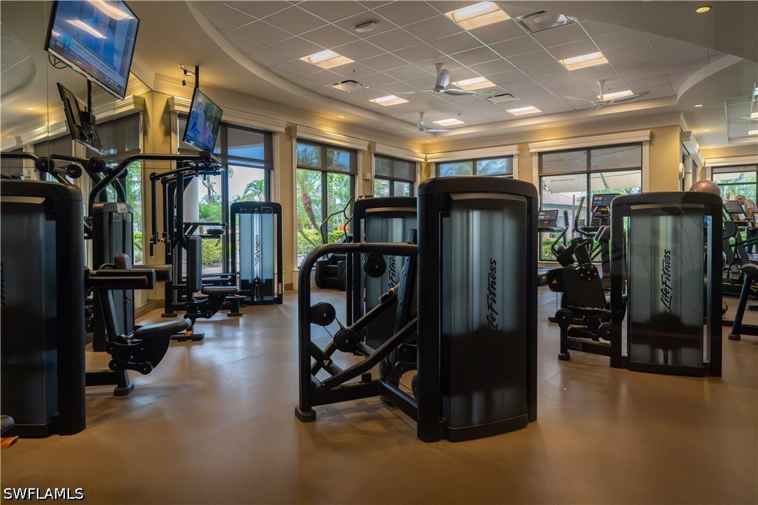 9352 Vercelli, Naples, FL 34113