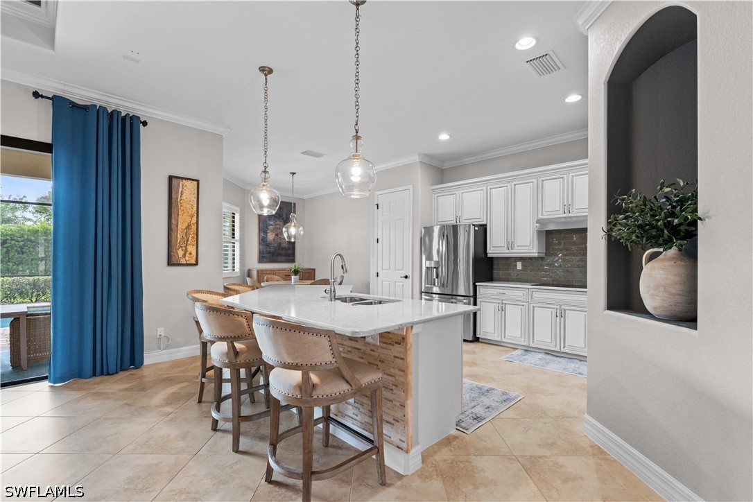 9352 Vercelli, Naples, FL 34113