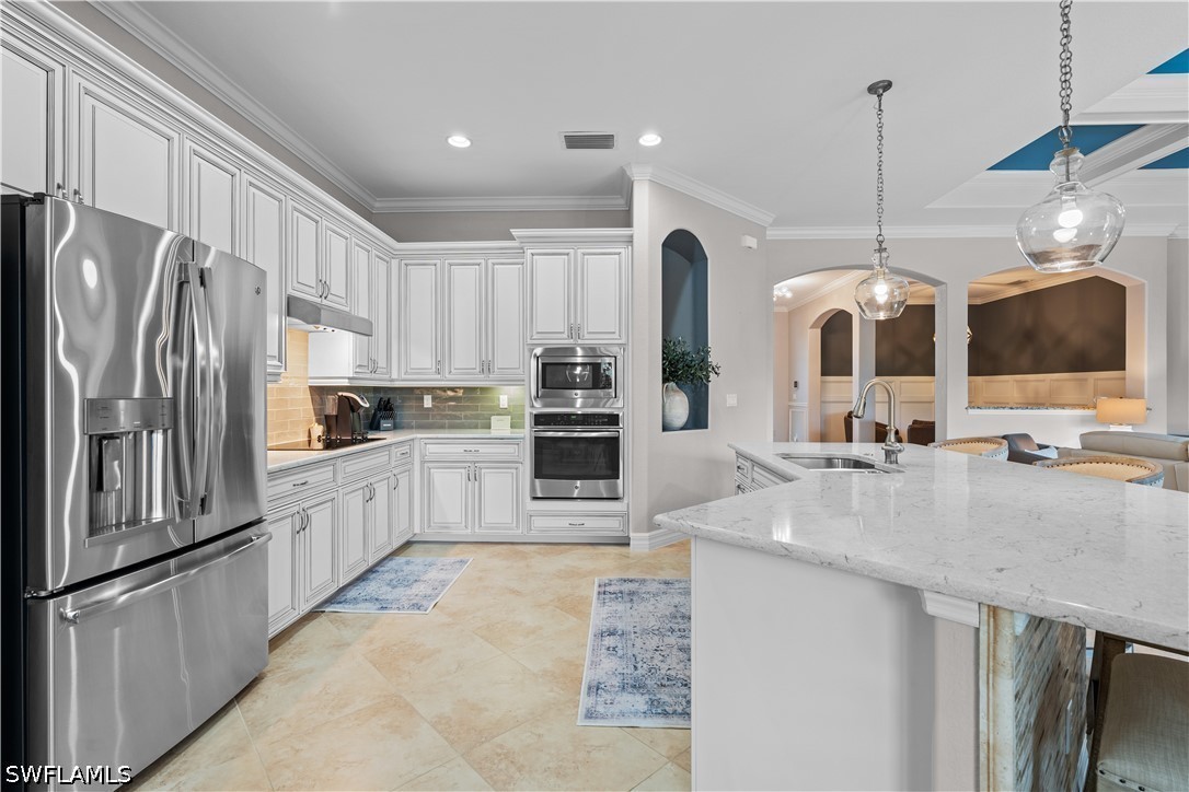 9352 Vercelli, Naples, FL 34113