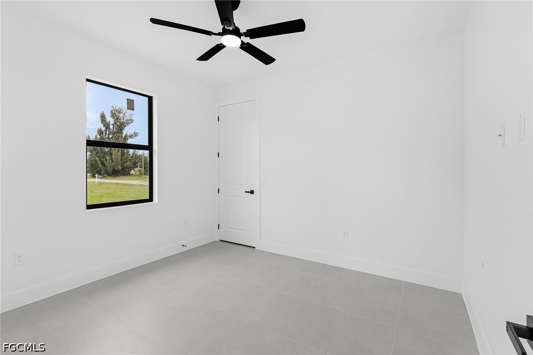 7 19th, Cape Coral, FL 33991