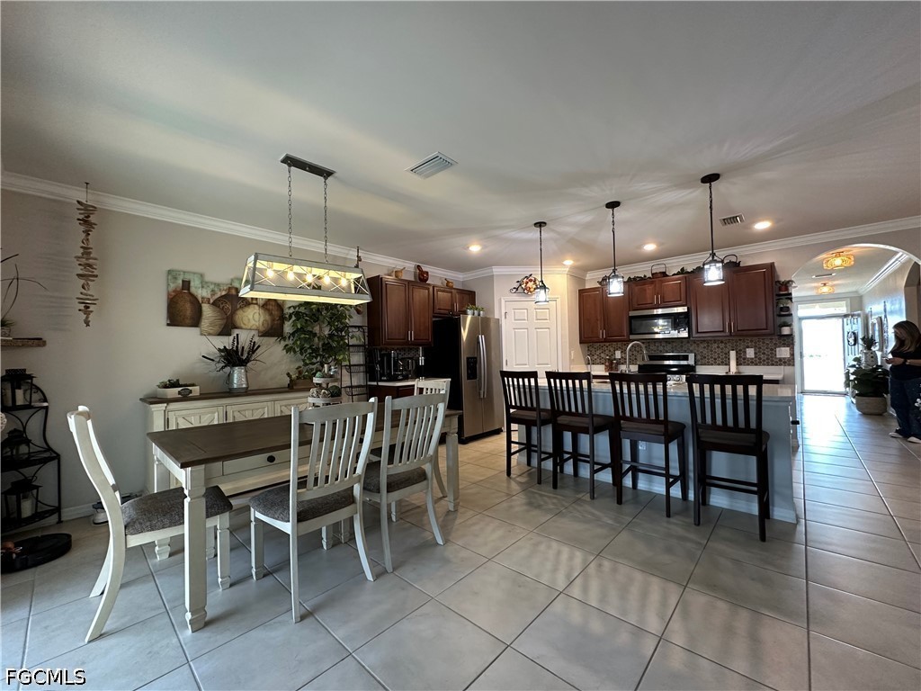 DiningArea