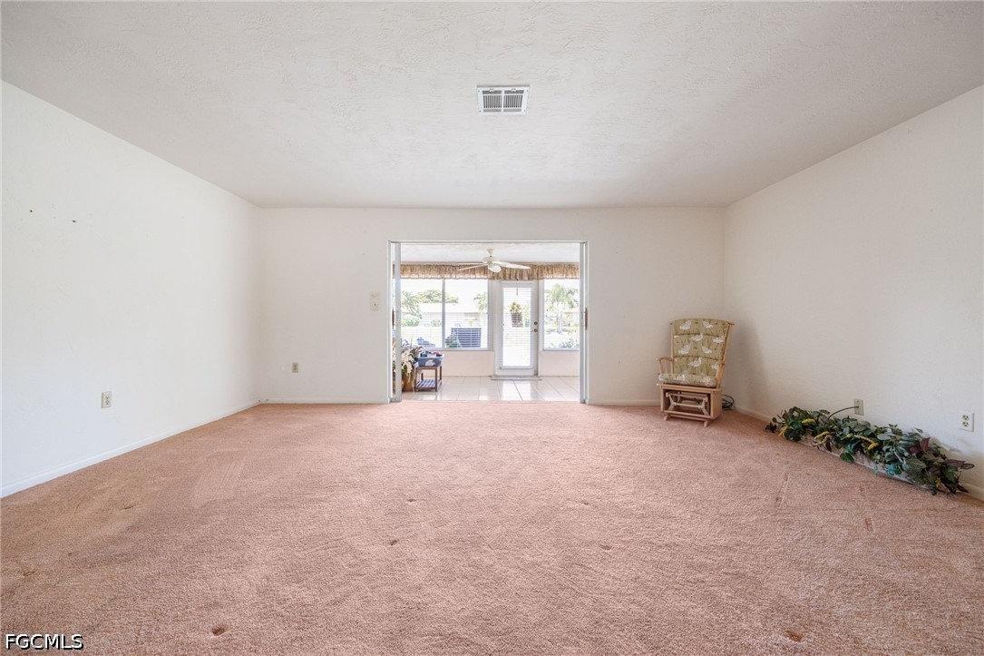 5585 Hamlet, Fort Myers, FL 33919