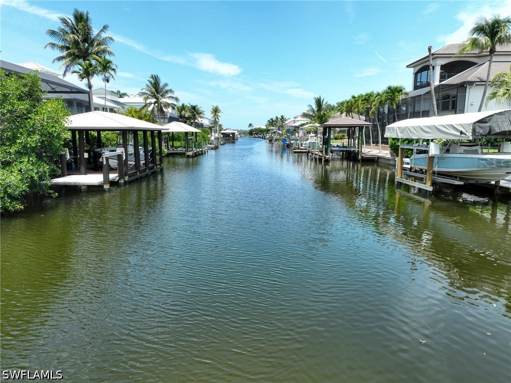 Dock