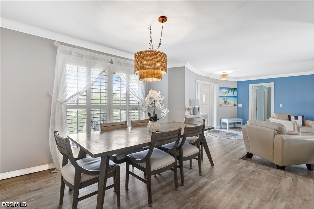 DiningArea