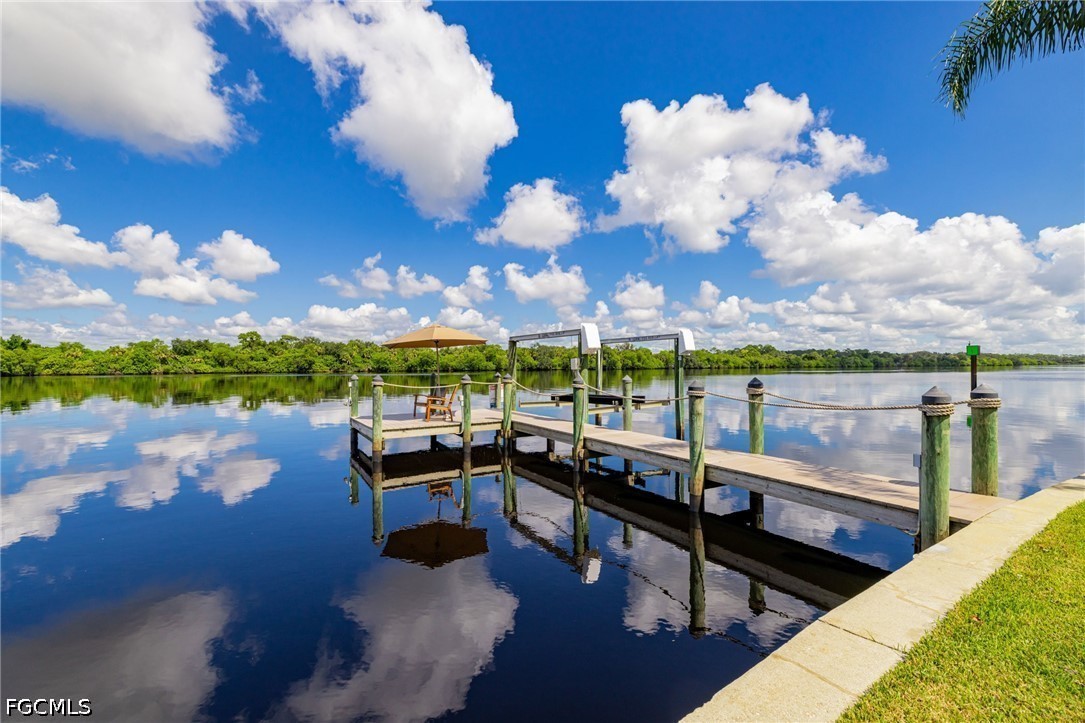 Dock