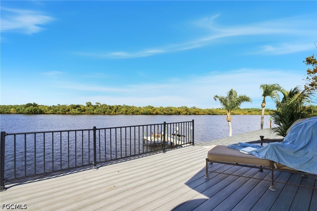Dock