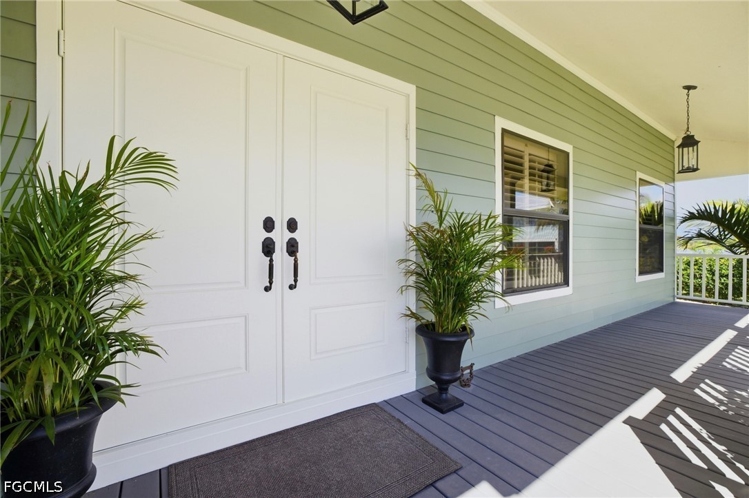 1943 Bahama, Fort Myers, FL 33905