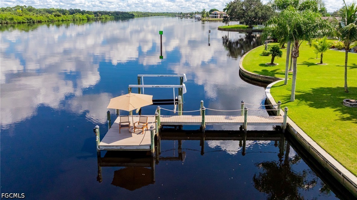 Dock