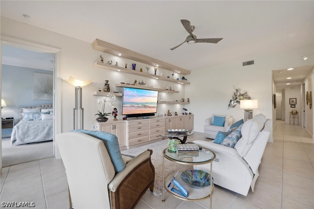 729 Regency Reserve Unit 5501, Naples, FL 34119