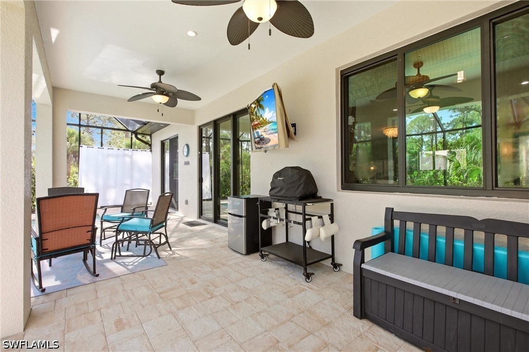 2627 6th, Naples, FL 34120