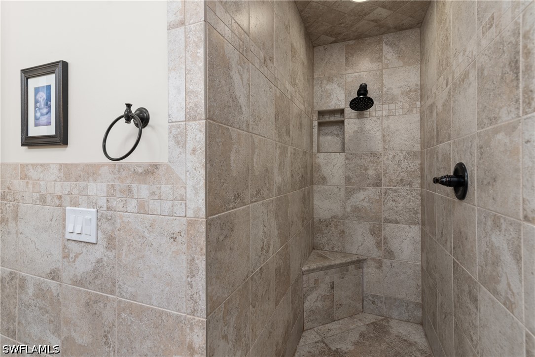 163 Bristol Unit B 201, Naples, FL 34112