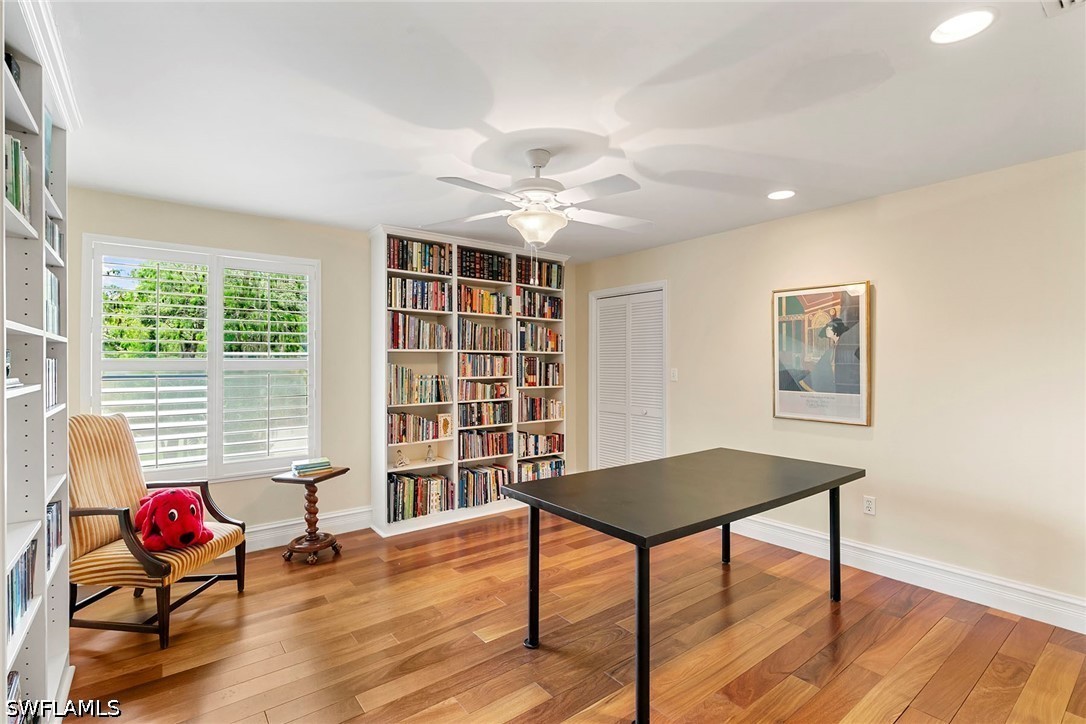 5731 Cypress Hollow, Naples, FL 34109