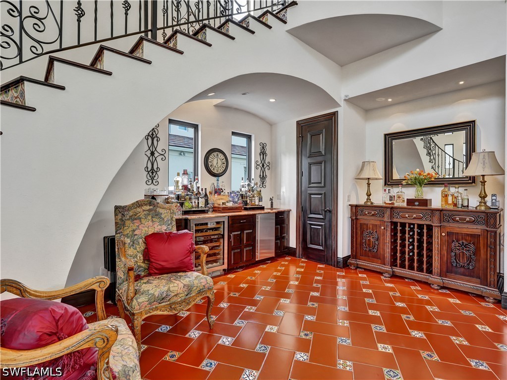 2535 Tarpon, Naples, FL 34102