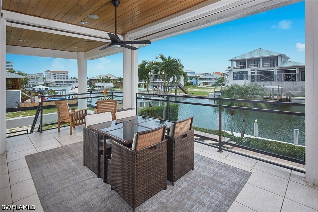 319 Lagoon, Naples, FL 34108
