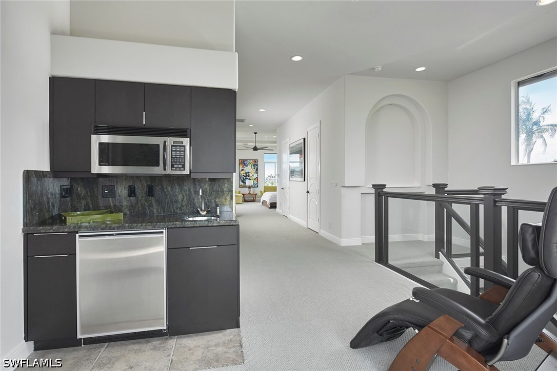 319 Lagoon, Naples, FL 34108