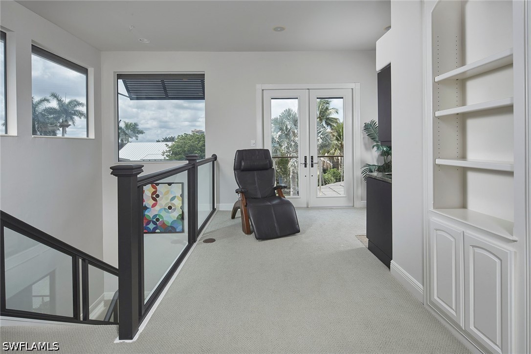 319 Lagoon, Naples, FL 34108
