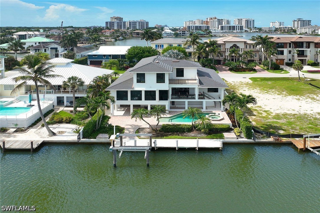 319 Lagoon, Naples, FL 34108